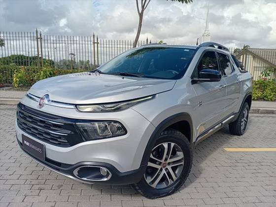 FIAT TORO 2.0 16V TURBO DIESEL VOLCANO 4WD AT9 FIAT TORO 2.0 16V TURBO DIESEL VOLCANO 4WD AT9